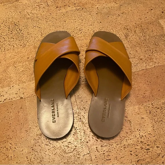 Everlane Day Crossover Sandals in Golden Brown - Picture 4 of 8